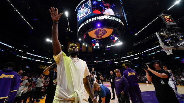 九游娱乐-沃格尔：球队成绩拖累詹姆斯，但他值得MVP奖杯